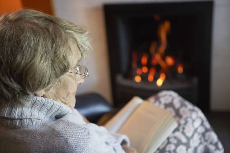 Alzheimer’s home care can help aging seniors with support through the hard winter months.