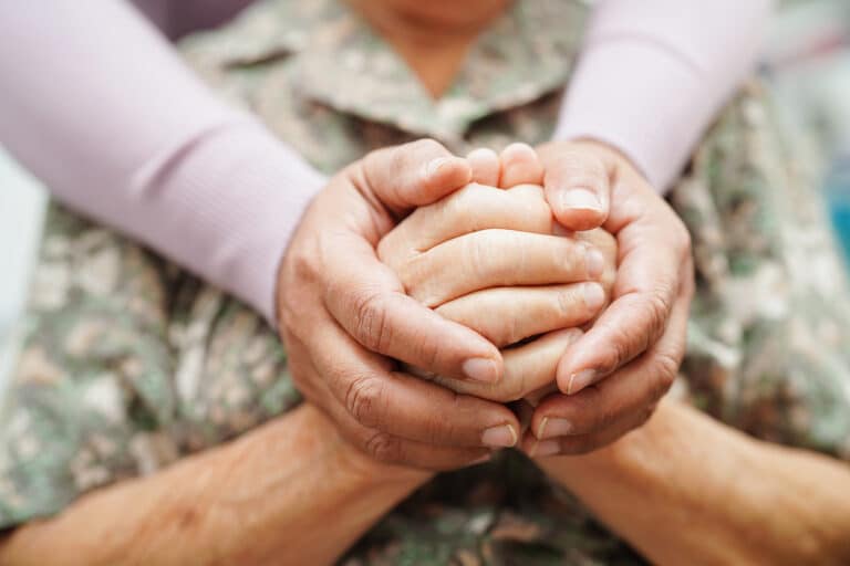 Alzheimer's home care encourages meaningful communication and daily connection at home